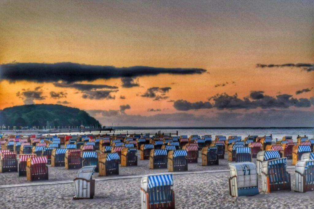 Obj 84 Meerblick Fewo Fuer 2 Bis 3 Personen Strandnah, Wlan Lübeck Buitenkant foto